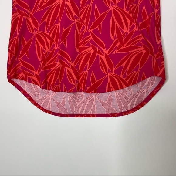 Soft Surrounding. Twilight Luau Twisted Front Blouse. Bright Rose Abst. Size Med - Picture 8 of 8